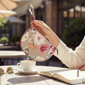 NWOT Indigo Love & Lure Floral Wristlet